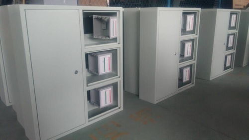 四槽壁挂式光分路器箱 现代通讯网络的隐形守护者